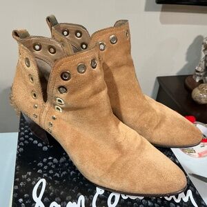 Sam Edelman Rubin camel suede booties